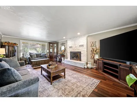 4851 Thunderbird Street Eugene OR 97404