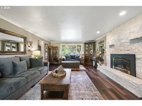 4851 Thunderbird Street Eugene OR 97404