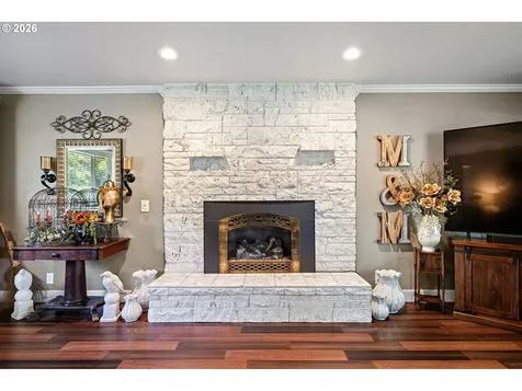 4851 Thunderbird Street Eugene OR 97404
