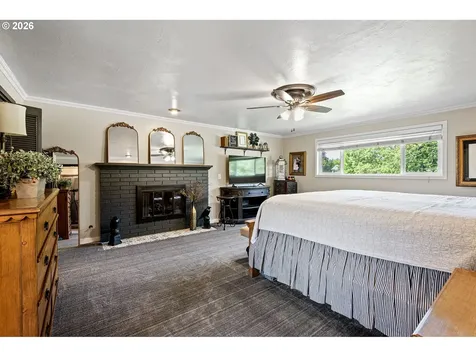 4851 Thunderbird Street Eugene OR 97404