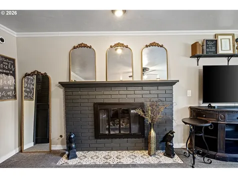 4851 Thunderbird Street Eugene OR 97404
