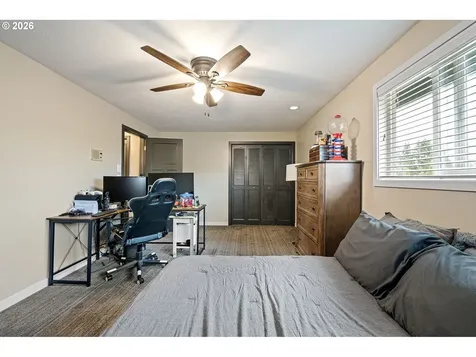 4851 Thunderbird Street Eugene OR 97404