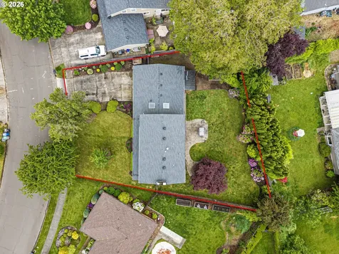 4851 Thunderbird Street Eugene OR 97404