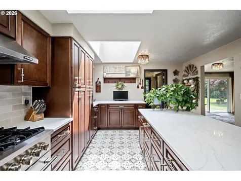 4851 Thunderbird Street Eugene OR 97404