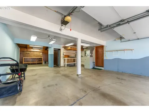 1925 NW Sunberry Drive Roseburg OR 97471