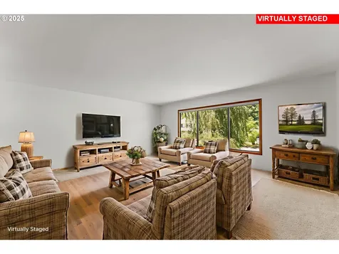 1925 NW Sunberry Drive Roseburg OR 97471