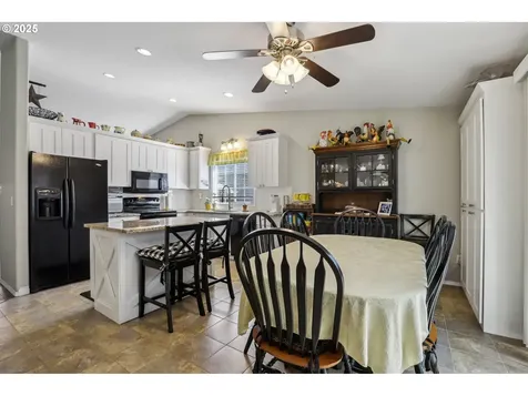 12703 NE 46th Street Vancouver WA 98682