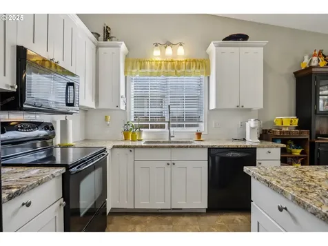12703 NE 46th Street Vancouver WA 98682