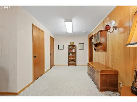13222 NE Rose Parkway Portland OR 97230
