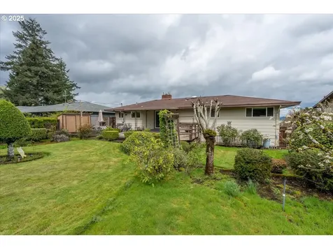 13222 NE Rose Parkway Portland OR 97230