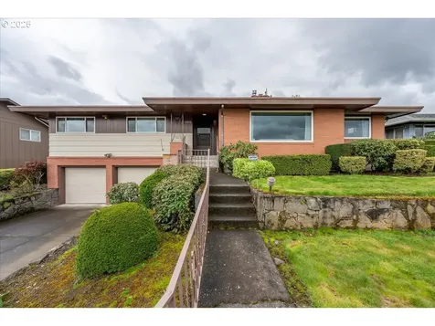 13222 NE Rose Parkway Portland OR 97230
