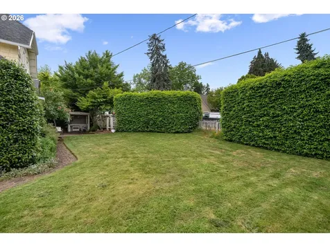 938 Oak Street Lake Oswego OR 97034