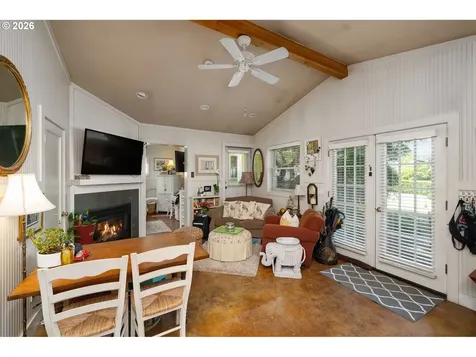 938 Oak Street Lake Oswego OR 97034