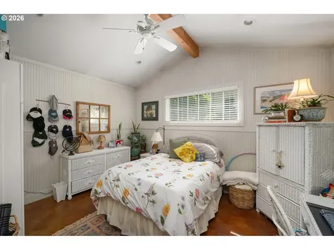 938 Oak Street Lake Oswego OR 97034
