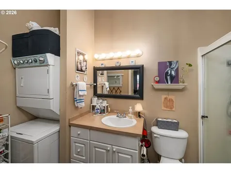 938 Oak Street Lake Oswego OR 97034