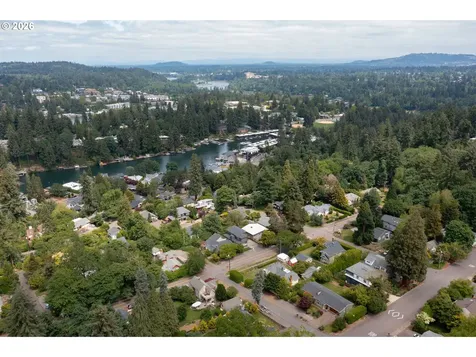 938 Oak Street Lake Oswego OR 97034