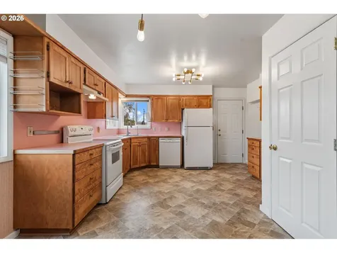 3355 8th Drive Baker City OR 97814