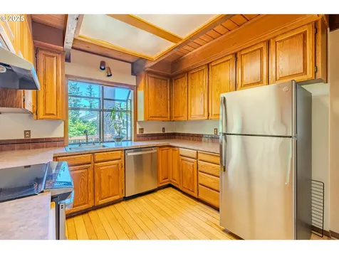 975 SW Florence Court Gresham OR 97080