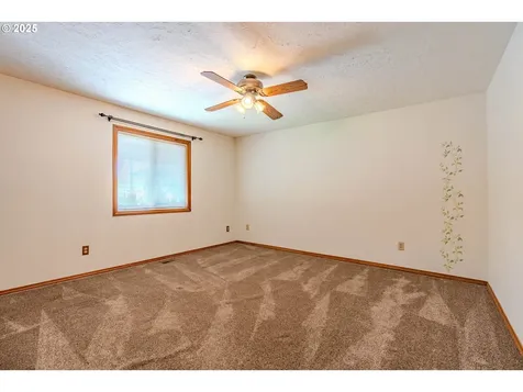 975 SW Florence Court Gresham OR 97080