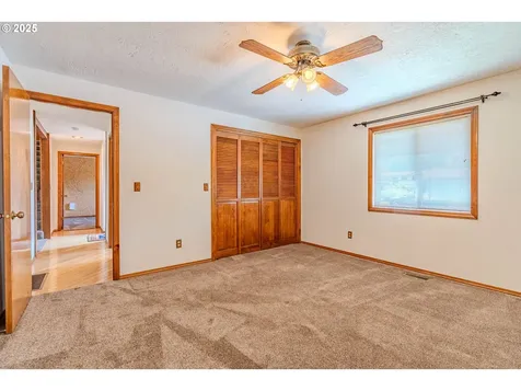 975 SW Florence Court Gresham OR 97080