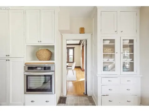 1725 NE 52nd Avenue Portland OR 97213
