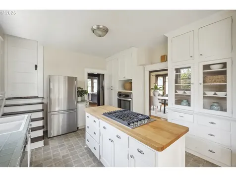 1725 NE 52nd Avenue Portland OR 97213