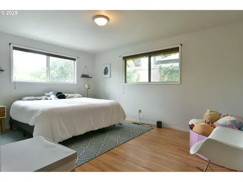 8302 SW 65th Avenue Portland OR 97219