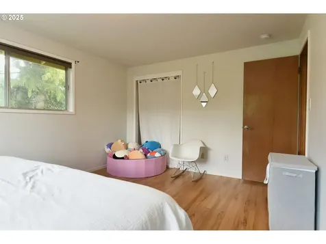 8302 SW 65th Avenue Portland OR 97219