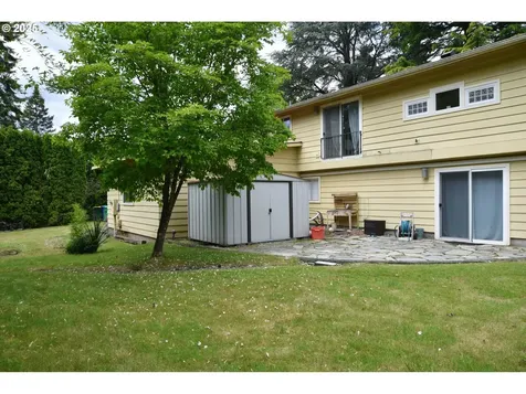8302 SW 65th Avenue Portland OR 97219