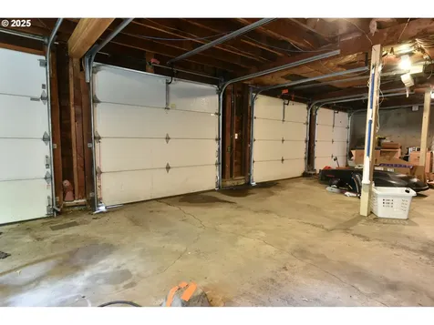 8302 SW 65th Avenue Portland OR 97219