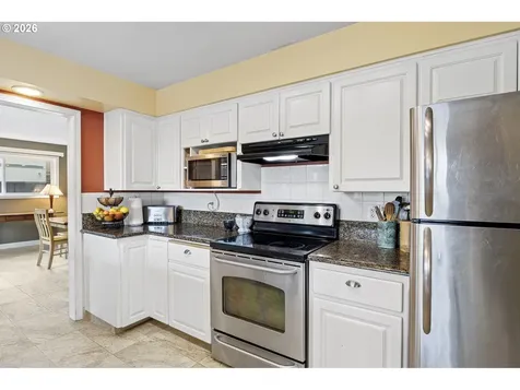 963 SE Glenn Street Roseburg OR 97470