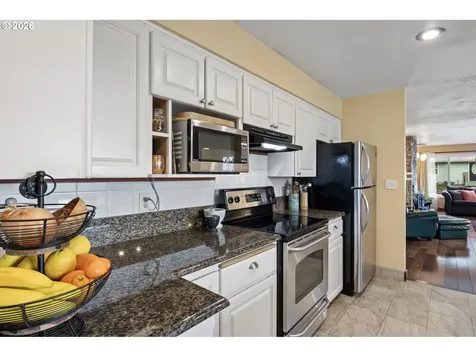 963 SE Glenn Street Roseburg OR 97470