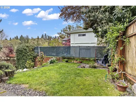 963 SE Glenn Street Roseburg OR 97470
