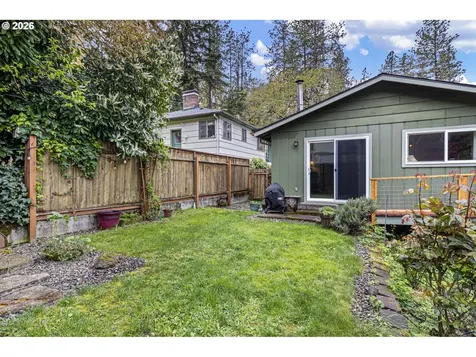 963 SE Glenn Street Roseburg OR 97470
