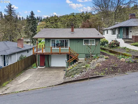 963 SE Glenn Street Roseburg OR 97470