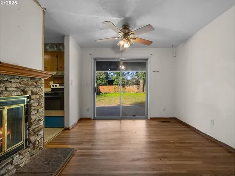 1725 SE 143rd Avenue Portland OR 97233