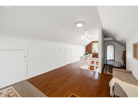 4257 NE Going Street Portland OR 97218