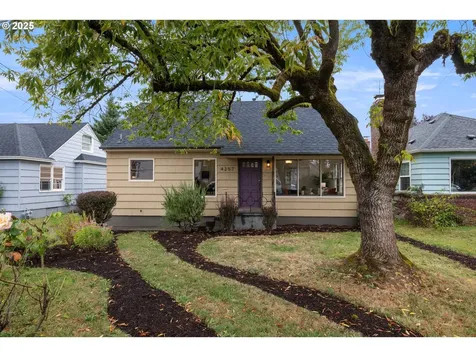 4257 NE Going Street Portland OR 97218