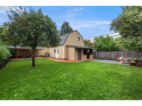 4257 NE Going Street Portland OR 97218