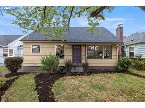 4257 NE Going Street Portland OR 97218