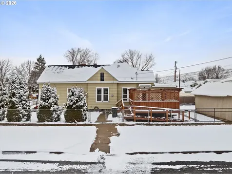 1439 3rd Street Baker City OR 97814