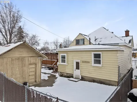 1439 3rd Street Baker City OR 97814