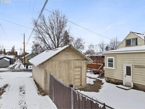 1439 3rd Street Baker City OR 97814