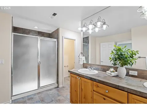 14992 SW Lookout Drive Portland OR 97224