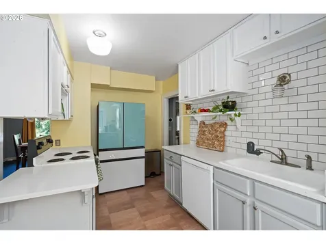 3525 NE 76th Avenue Portland OR 97213