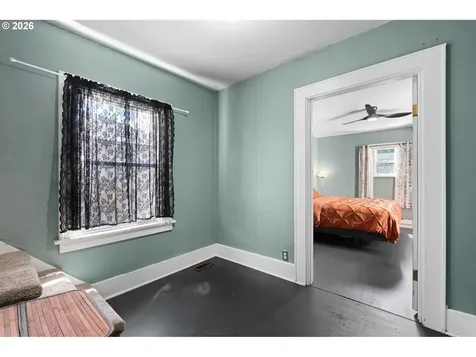 3525 NE 76th Avenue Portland OR 97213