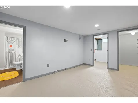 3525 NE 76th Avenue Portland OR 97213