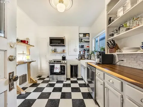 637 Niagara Avenue Astoria OR 97103