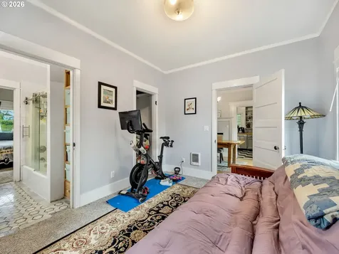 637 Niagara Avenue Astoria OR 97103
