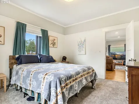 637 Niagara Avenue Astoria OR 97103